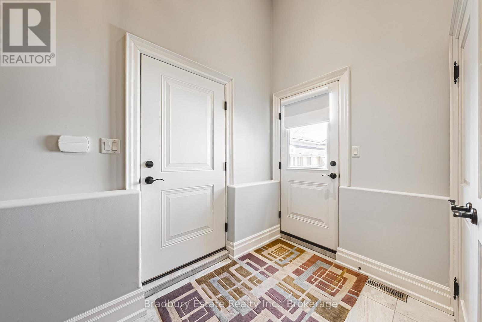 221 GLOVER ROAD - Image 33