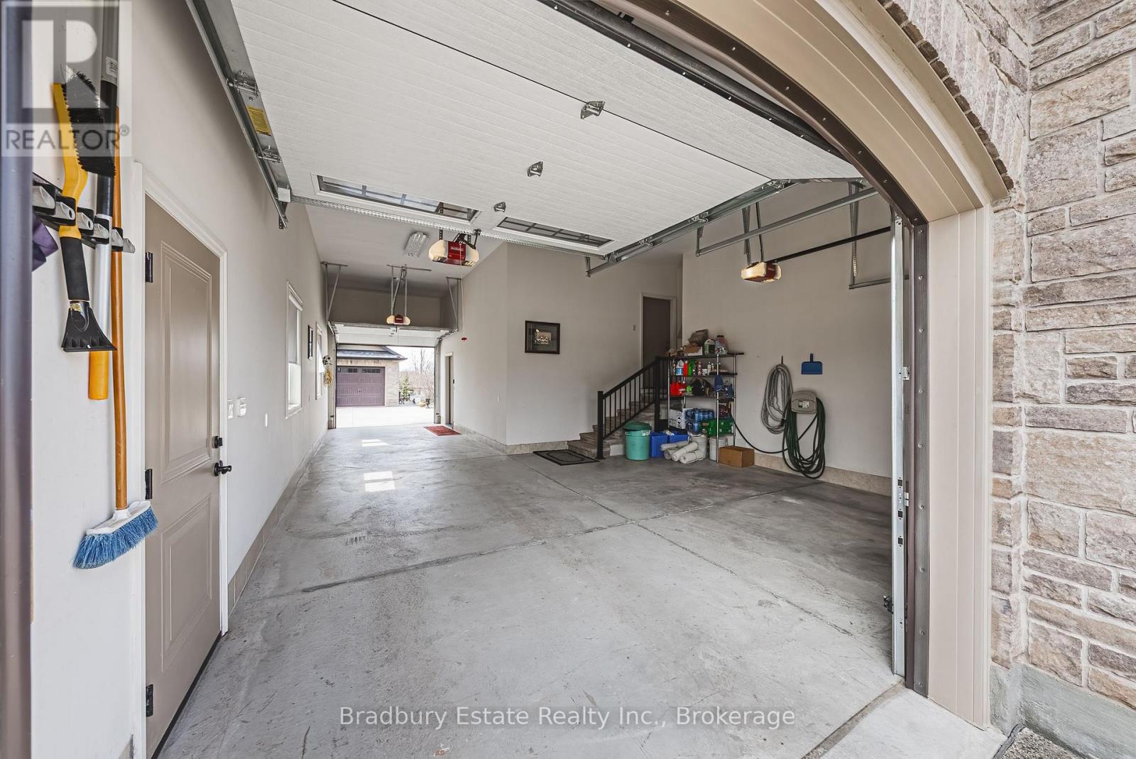 221 GLOVER ROAD - Image 43