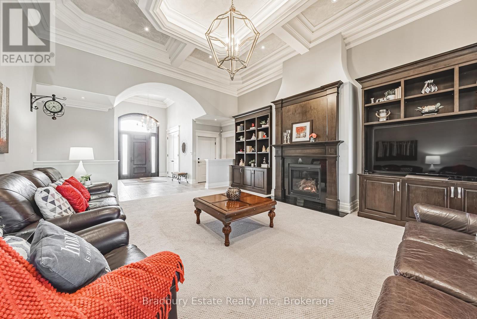 221 GLOVER ROAD - Image 9