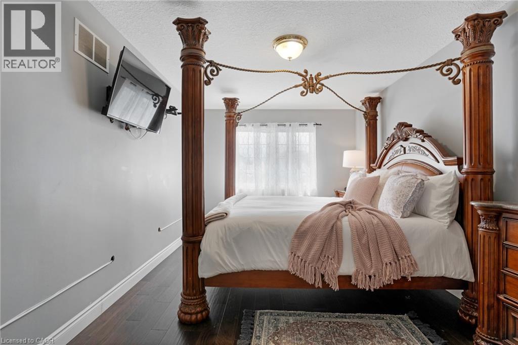 47 DRINKWATER Drive - 21