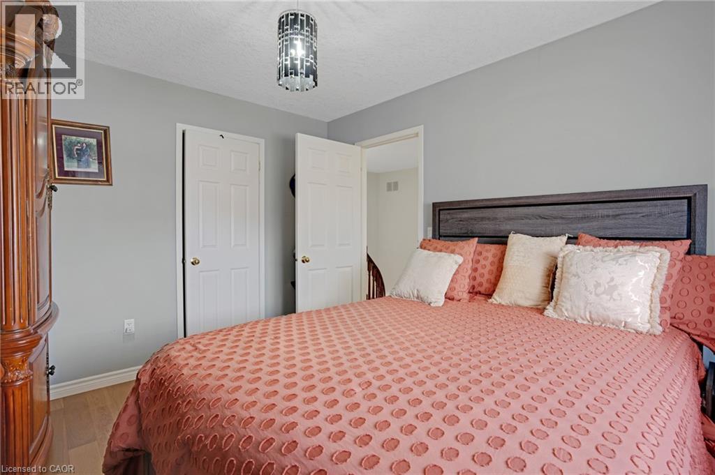 47 DRINKWATER Drive, Cambridge, Ontario, N1P1E4 — Photo 24