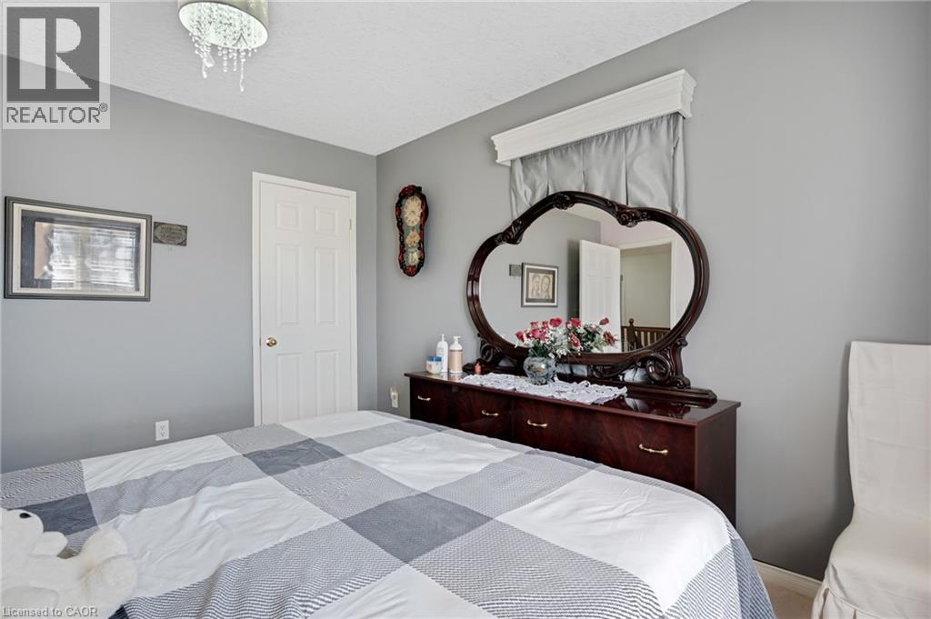 47 DRINKWATER Drive, Cambridge, Ontario, N1P1E4 — Photo 26
