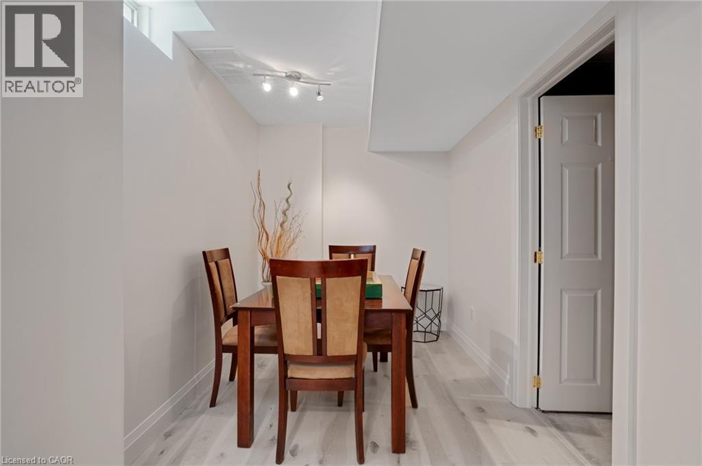 47 DRINKWATER Drive, Cambridge, Ontario, N1P1E4 — Photo 31