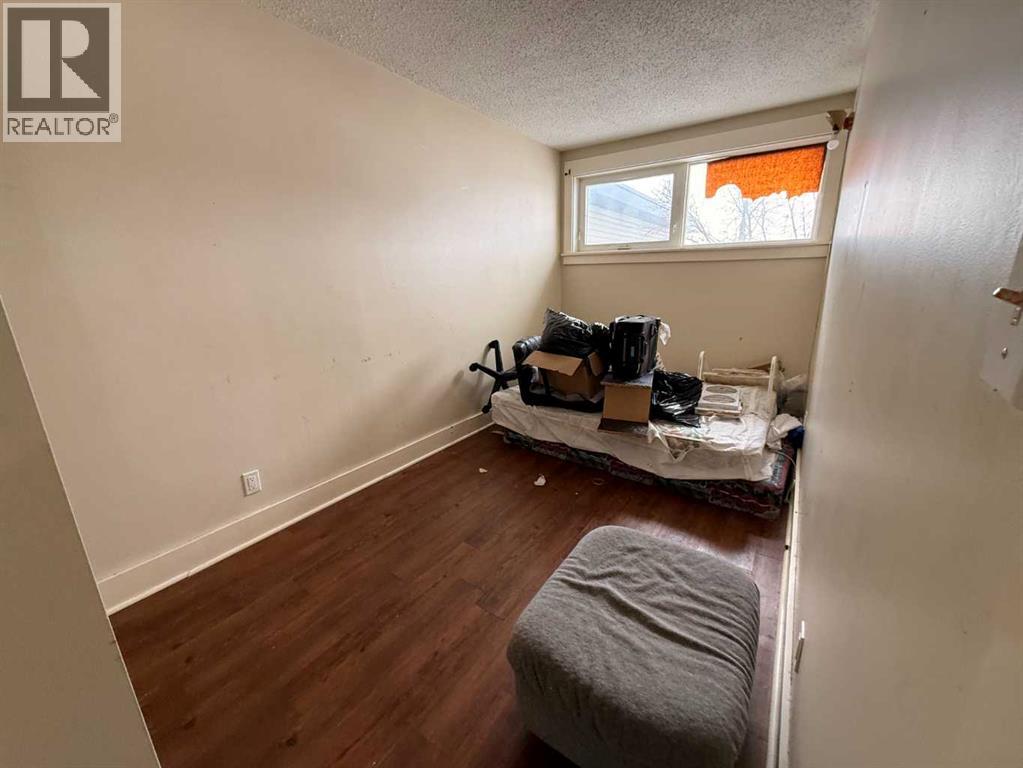 #56 305 5 Street - 7