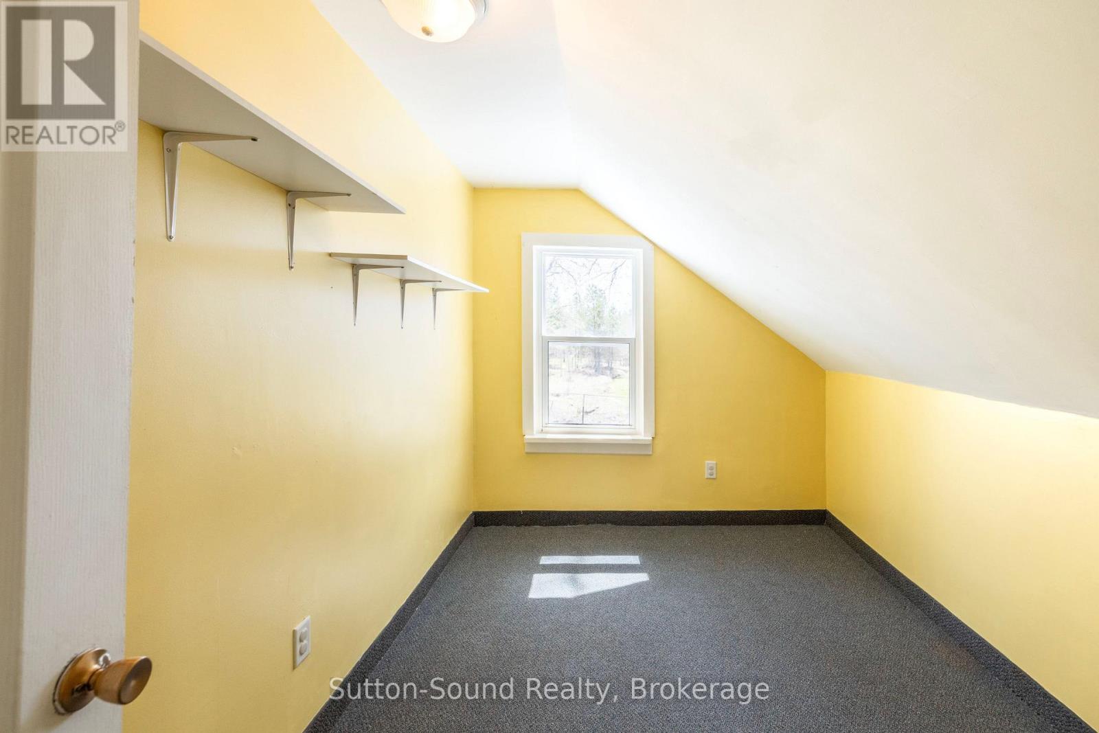 243 QUEEN STREET W - 16