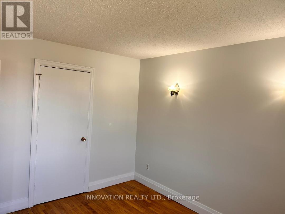 1146 GABRIEL STREET - 11