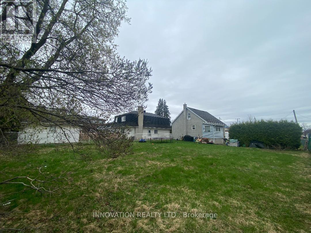 1146 GABRIEL STREET - 5