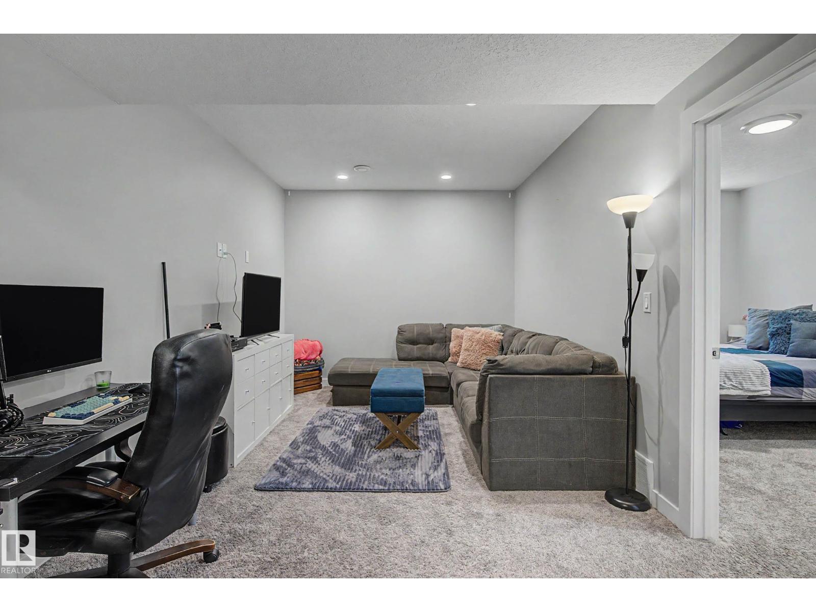 5712 66 ST, Beaumont