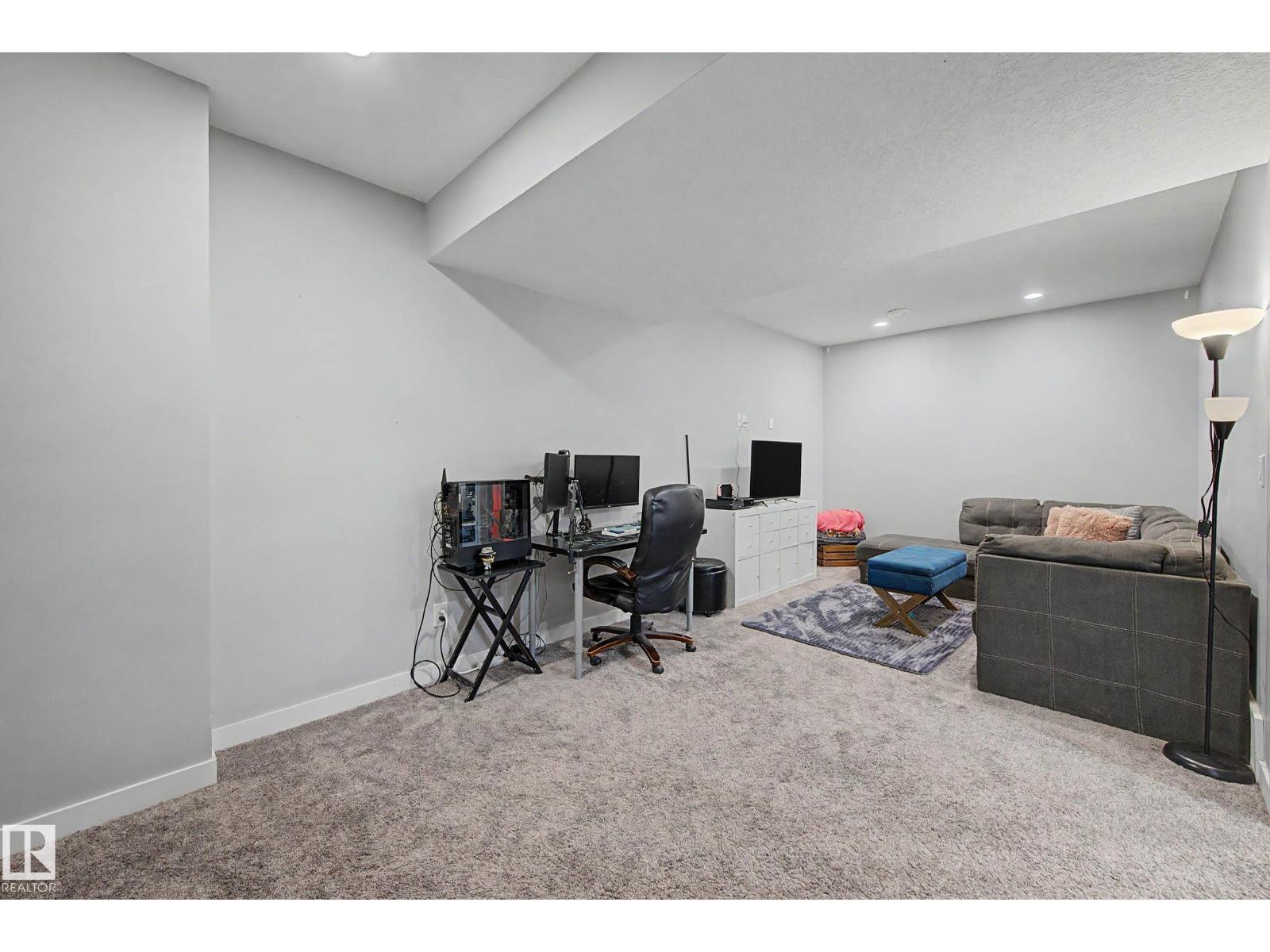 5712 66 ST, Beaumont