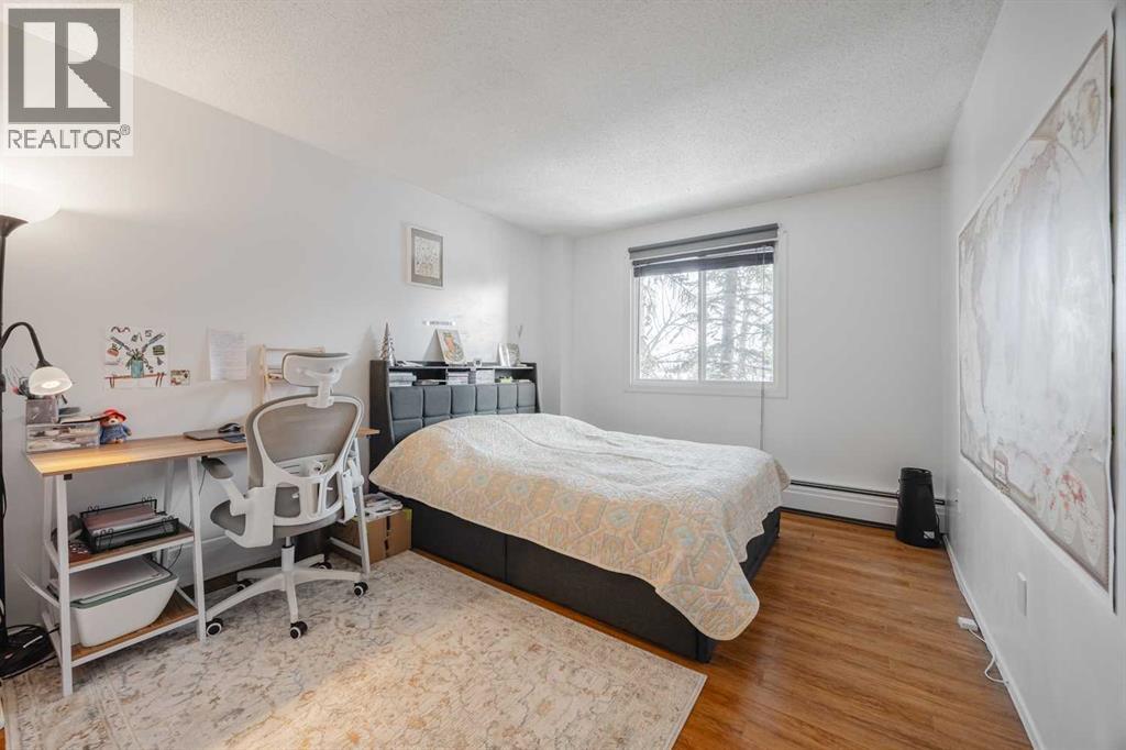 #9208 315 Southampton Drive SW - 10