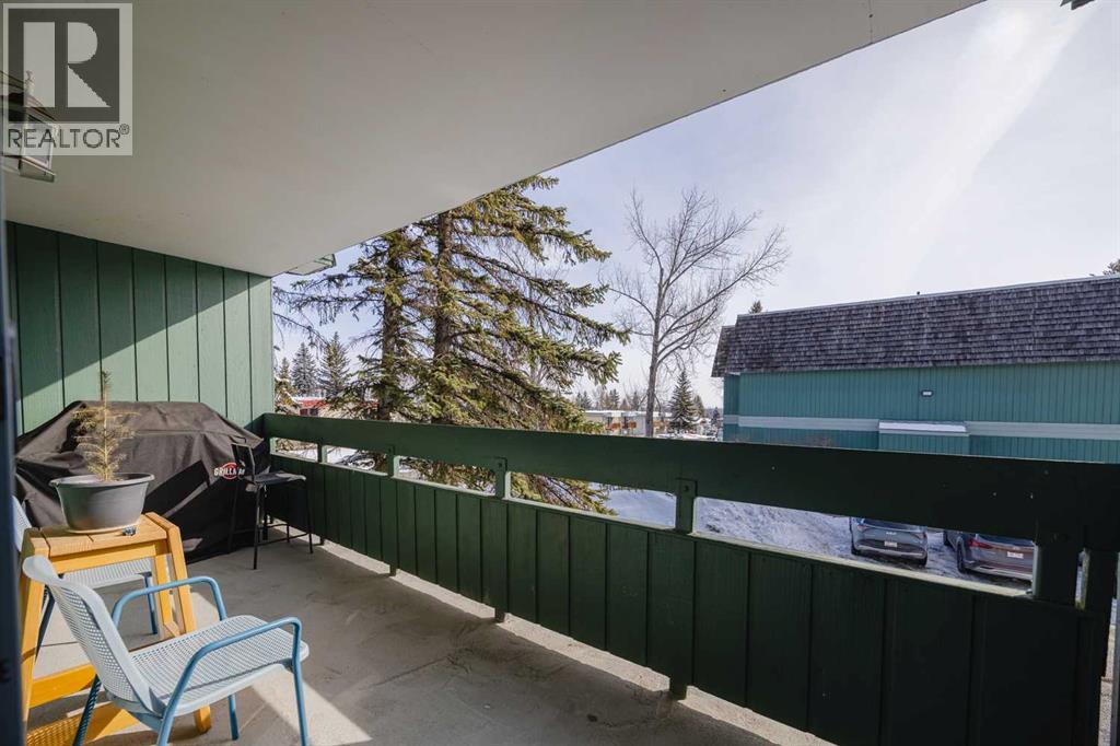 #9208 315 Southampton Drive SW - 16