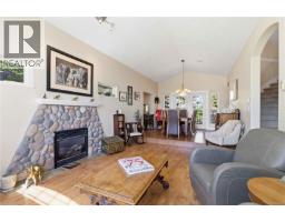 Bedroom - 3533 Sunheights Dr, Langford, BC V9C4J8 Photo 6