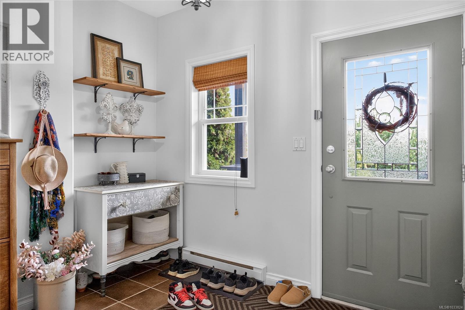 6162 Sayward Rd - 10