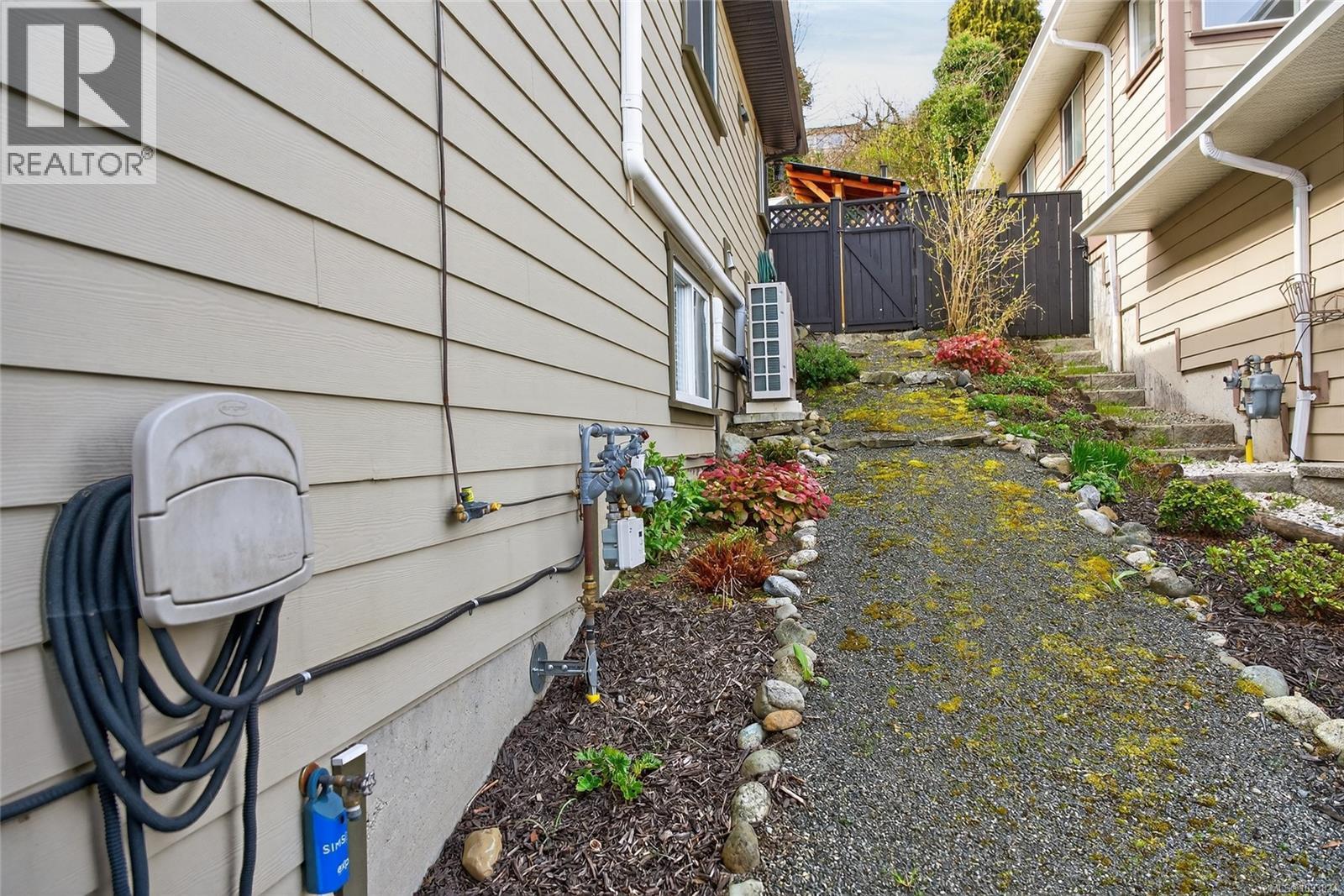 6162 Sayward Rd - 47