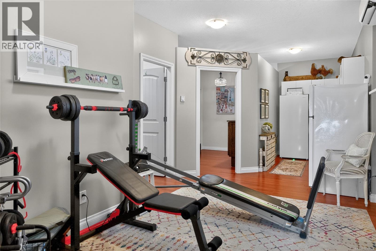 6162 Sayward Rd - 7