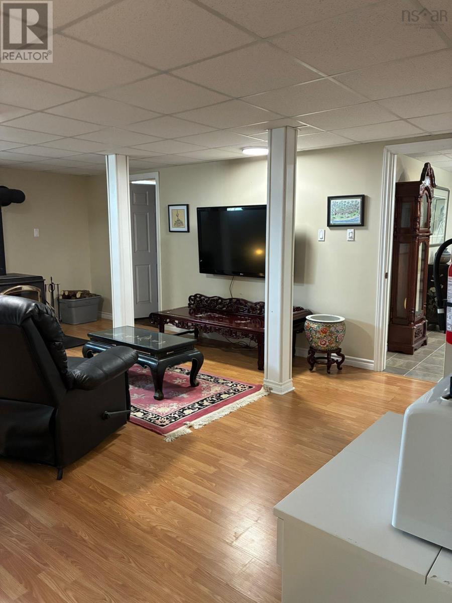 Property 18 of 22 of 2897 Highway#7