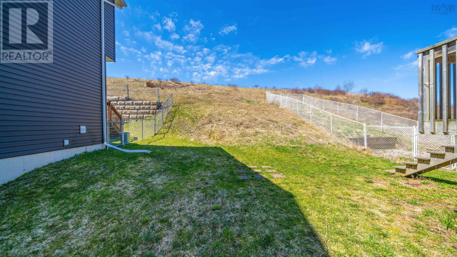 Property 32 of 35 of 63 Fescue Court