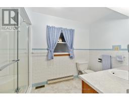 12 Maplewood Boulevard, Cobourg, ON K9A4J3 Photo 22