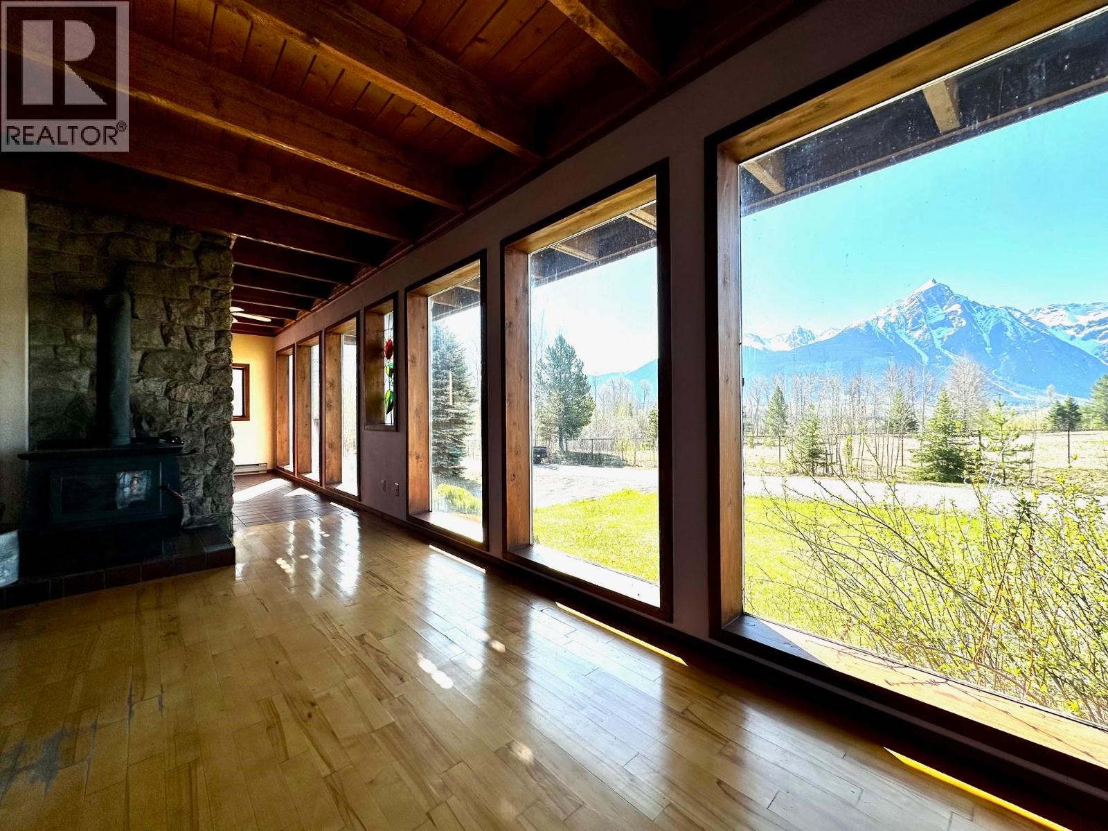 3541 HASTINGS Street, Hazelton