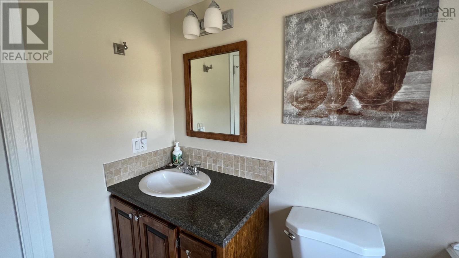 Property 12 of 21 of 13 Lornevale Road