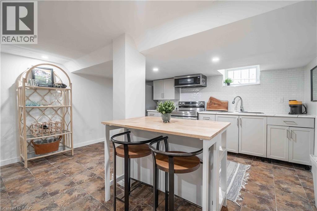 203 WOOD Street E - 24