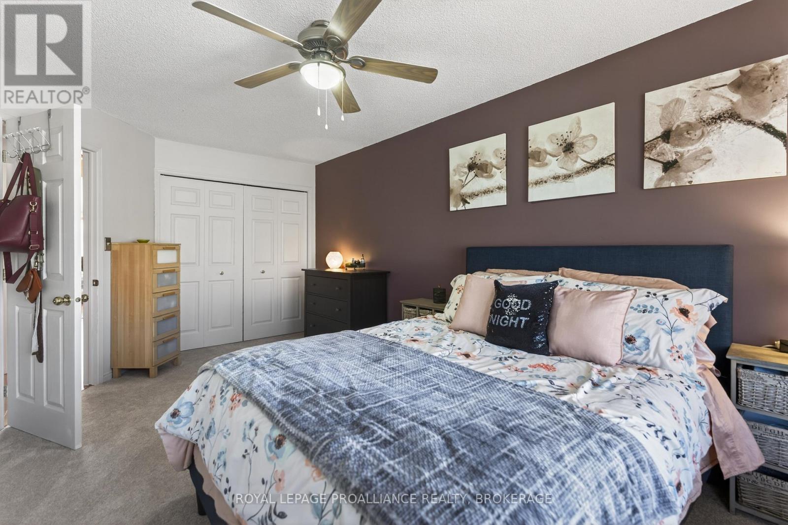 1402 THORNWOOD CRESCENT - 19