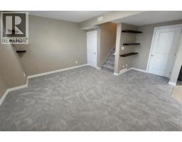2, 189 Silkstone Road W - photo 4