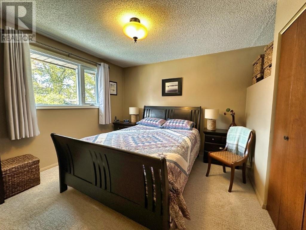 151 Essex Court, Thunder Bay, Ontario, P7A7N4 — Photo 20