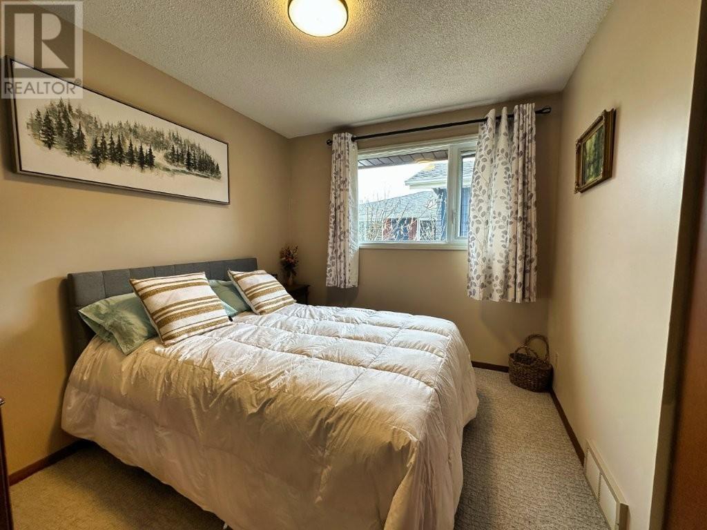 151 Essex Court, Thunder Bay, Ontario, P7A7N4 — Photo 24