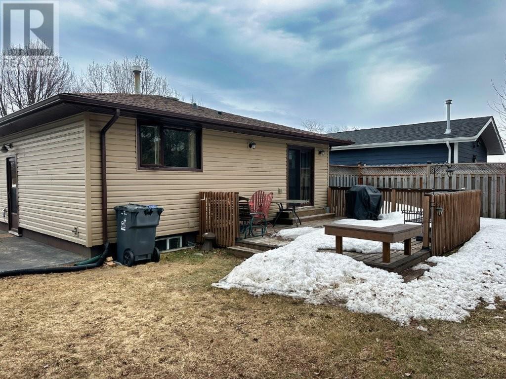 151 Essex Court, Thunder Bay, Ontario, P7A7N4 — Photo 45