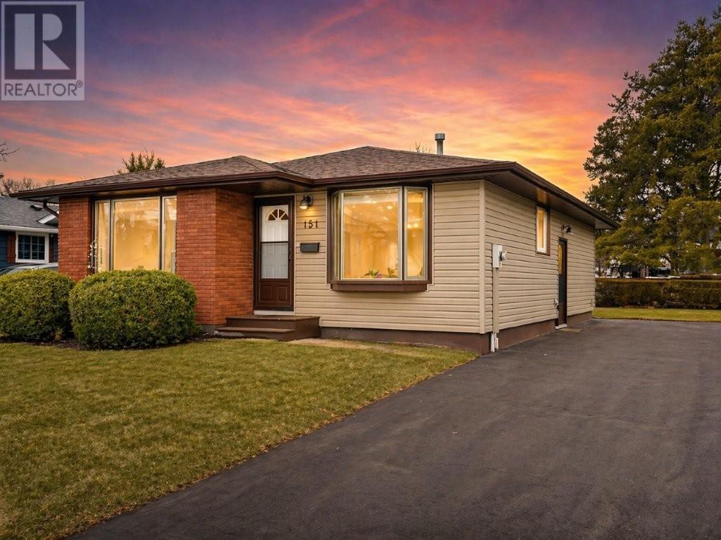 151 Essex Court, Thunder Bay, Ontario, P7A7N4 — Photo 50