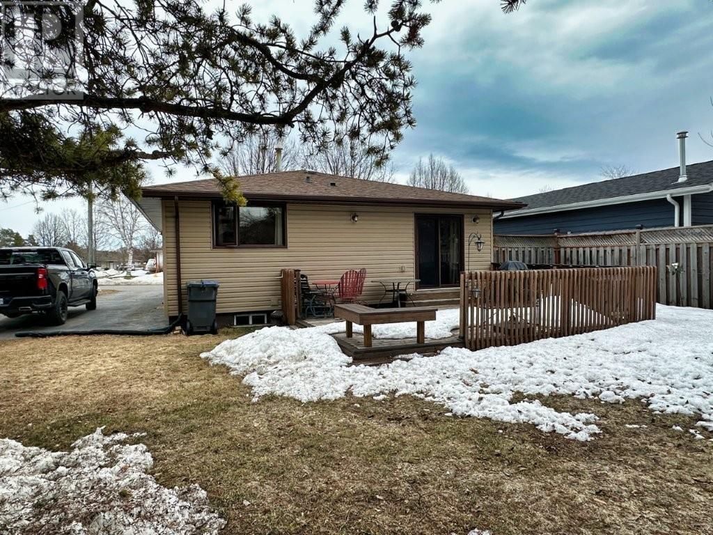 151 Essex Court, Thunder Bay, Ontario, P7A7N4 — Photo 44