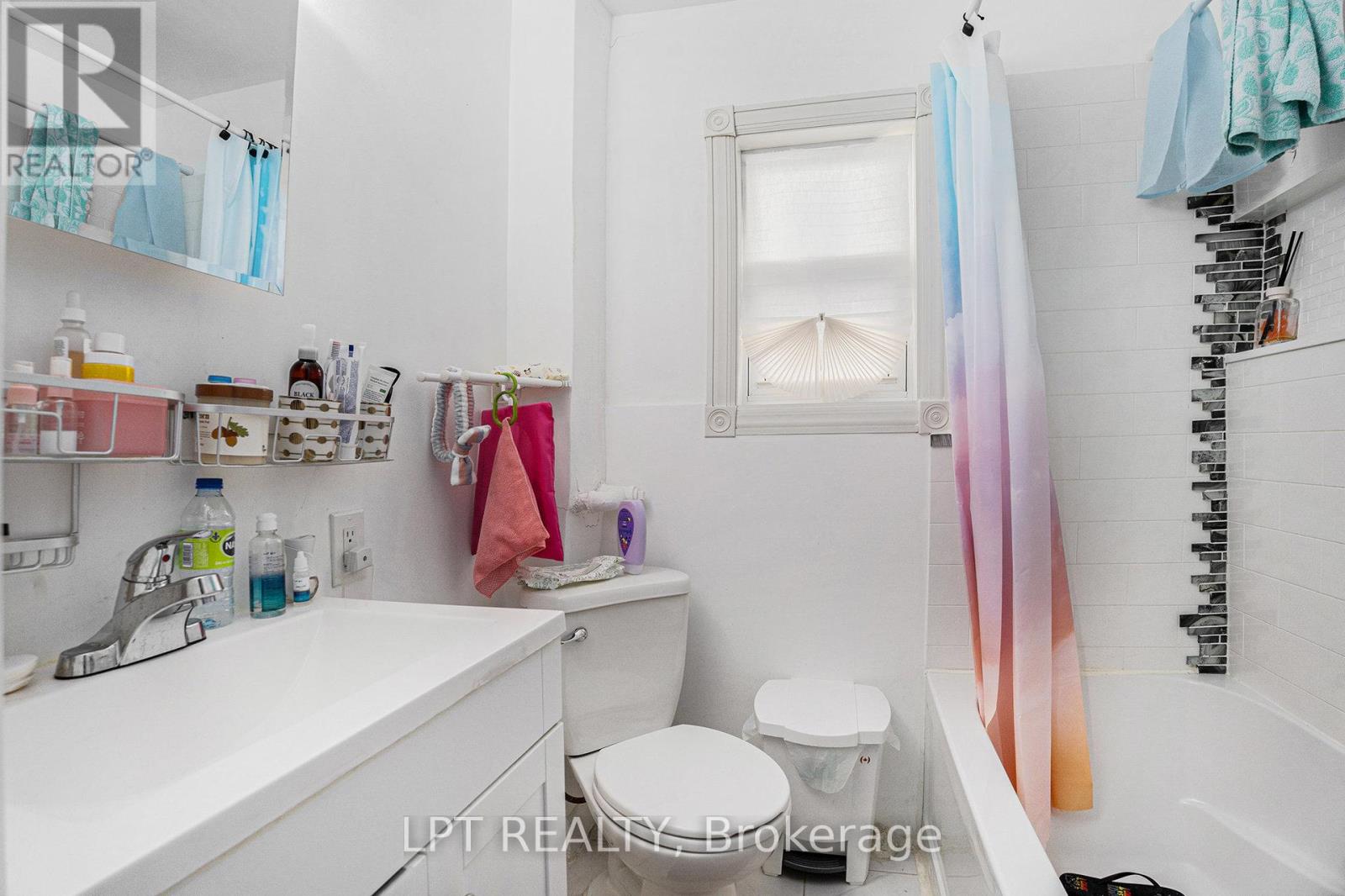 257 PARKDALE AVENUE - 18