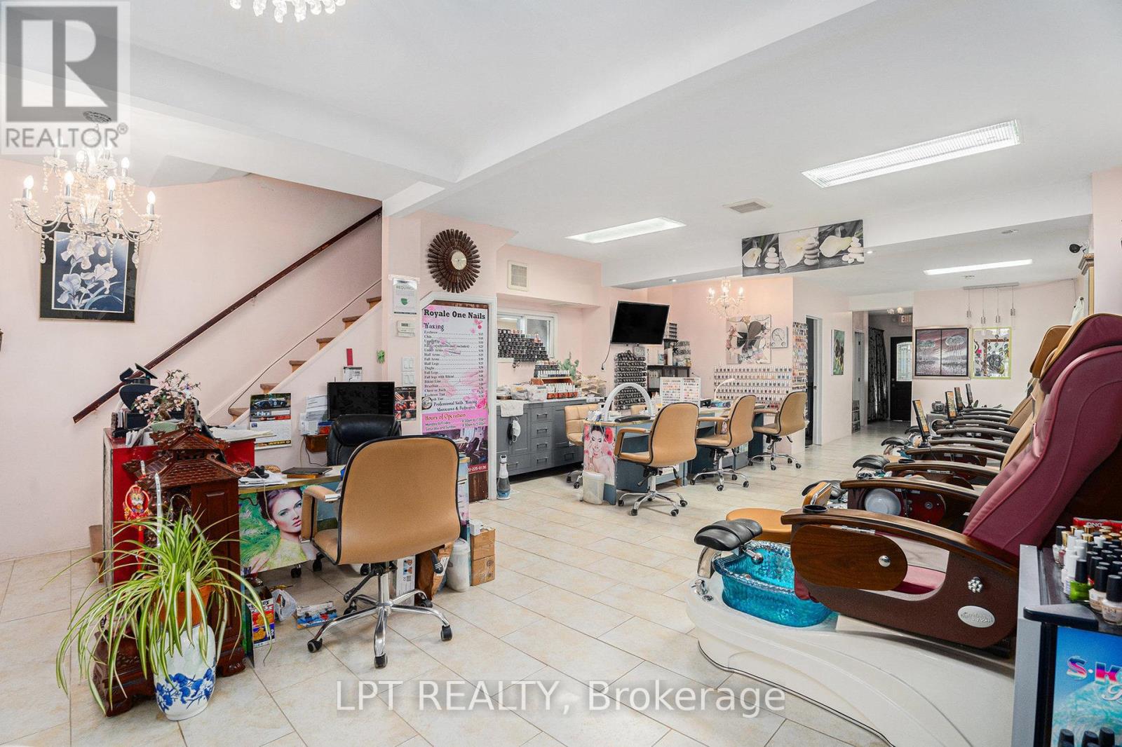 257 PARKDALE AVENUE - 4
