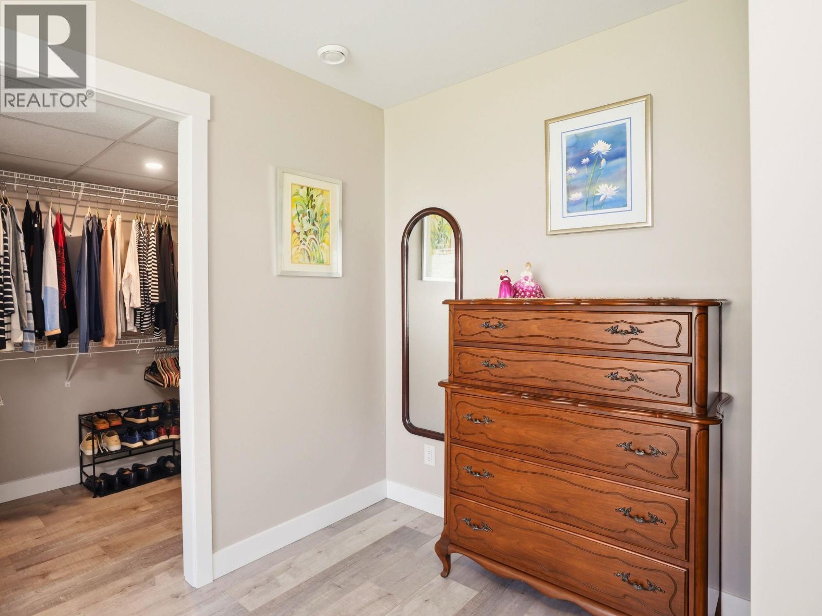 1024 CELIA CRESCENT, Gibsons