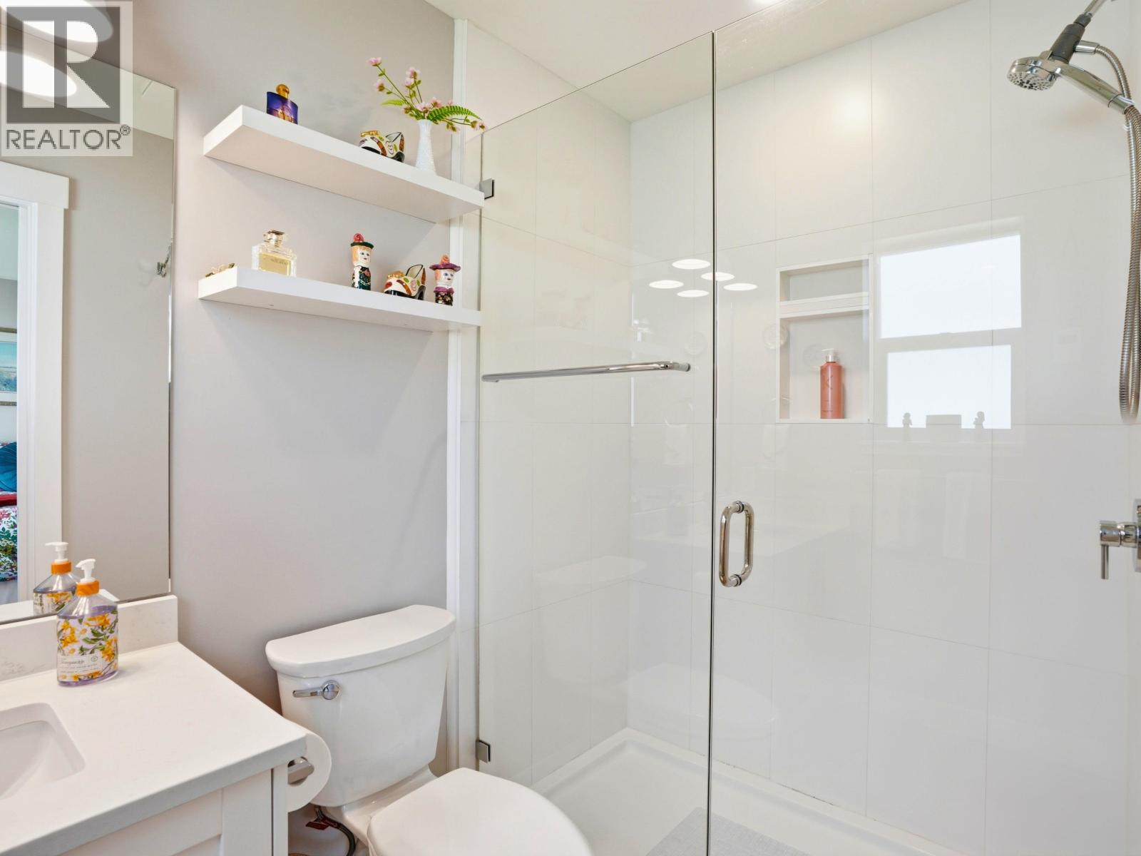 1024 CELIA CRESCENT, Gibsons