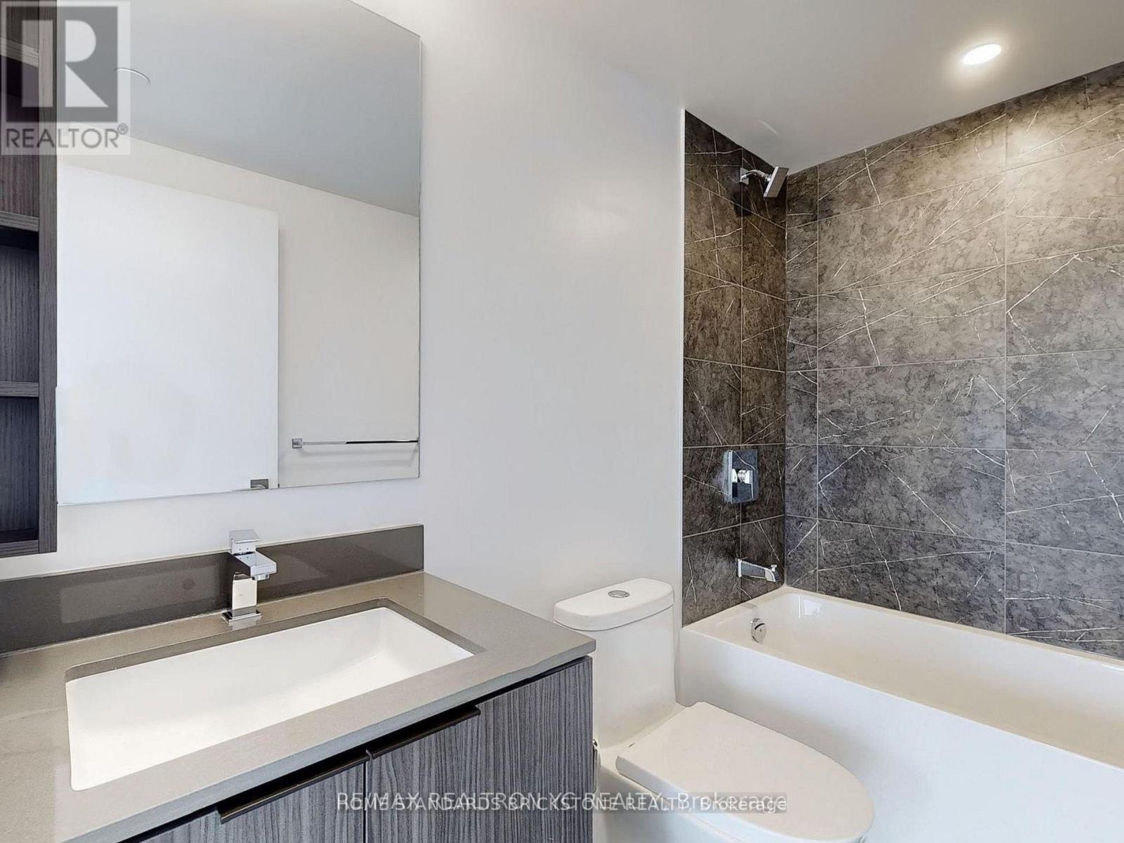 #1106 82 DALHOUSIE STREET - 14