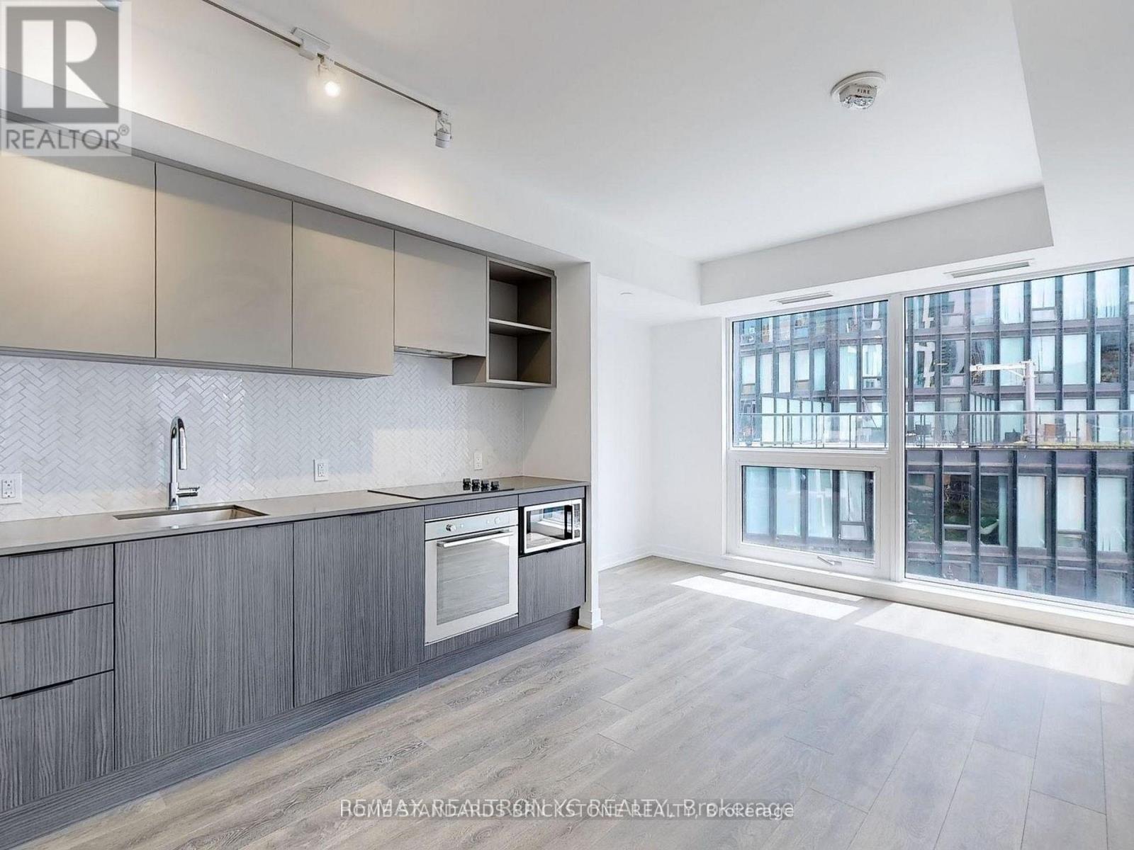 #1106 82 DALHOUSIE STREET - 2