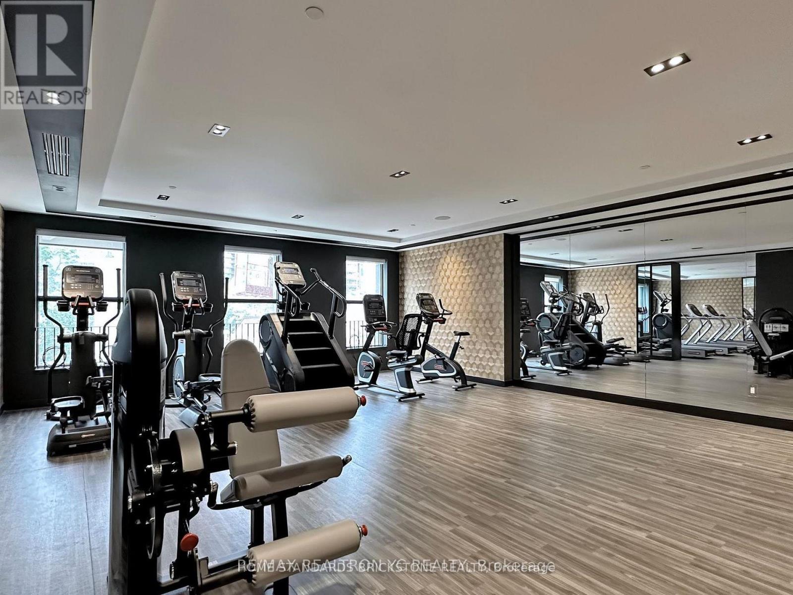 #1106 82 DALHOUSIE STREET - 25
