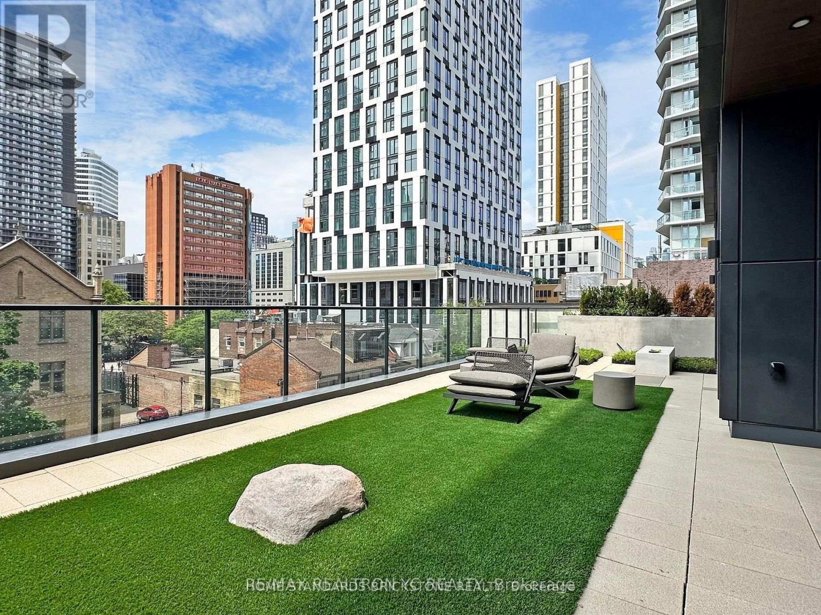 #1106 82 DALHOUSIE STREET - 28