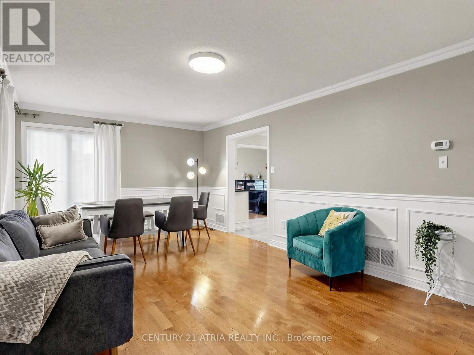 14 ROBERT ATTERSLEY DRIVE W - 2