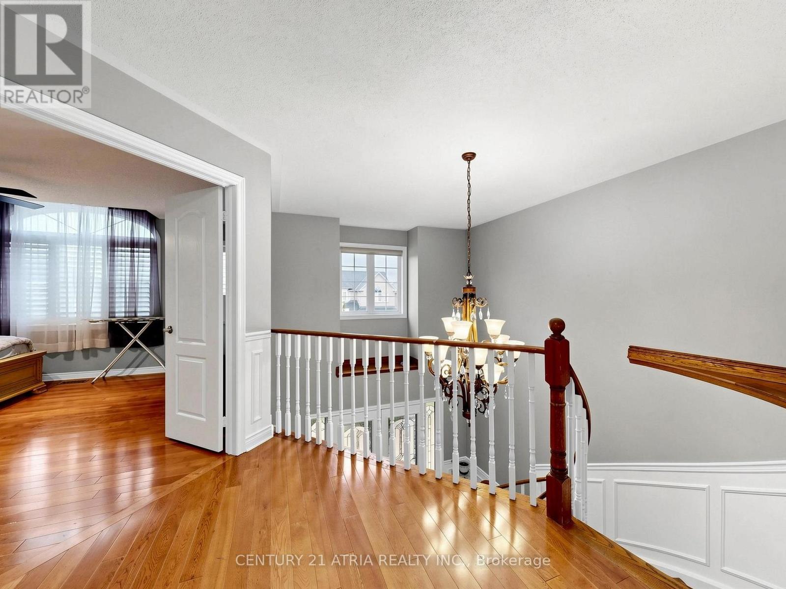14 ROBERT ATTERSLEY DRIVE W - 20