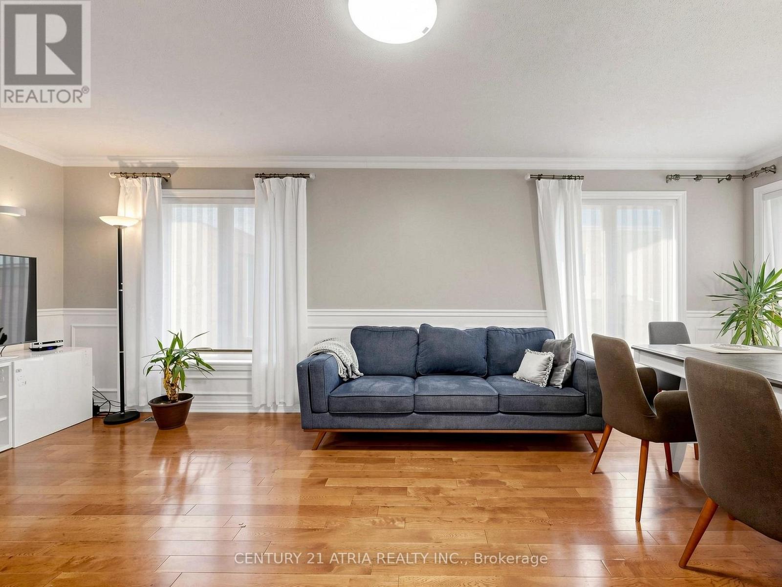 14 ROBERT ATTERSLEY DRIVE W - 3