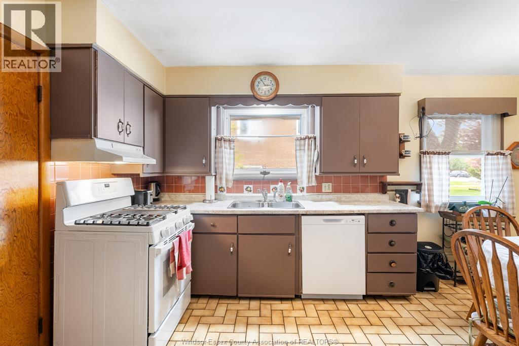 193 Talbot STREET North, Essex, Ontario, N8M2C9 — Photo 16