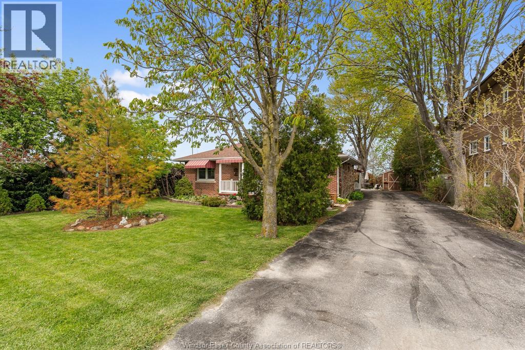 193 Talbot STREET North, Essex, Ontario, N8M2C9 — Photo 3