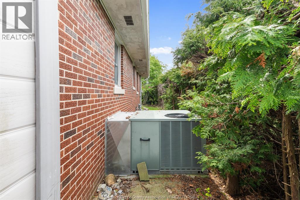 193 Talbot STREET North, Essex, Ontario, N8M2C9 — Photo 41
