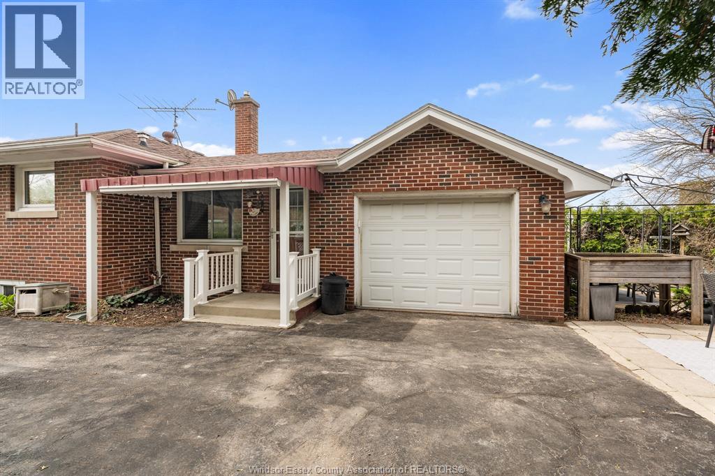 193 Talbot STREET North, Essex, Ontario, N8M2C9 — Photo 7