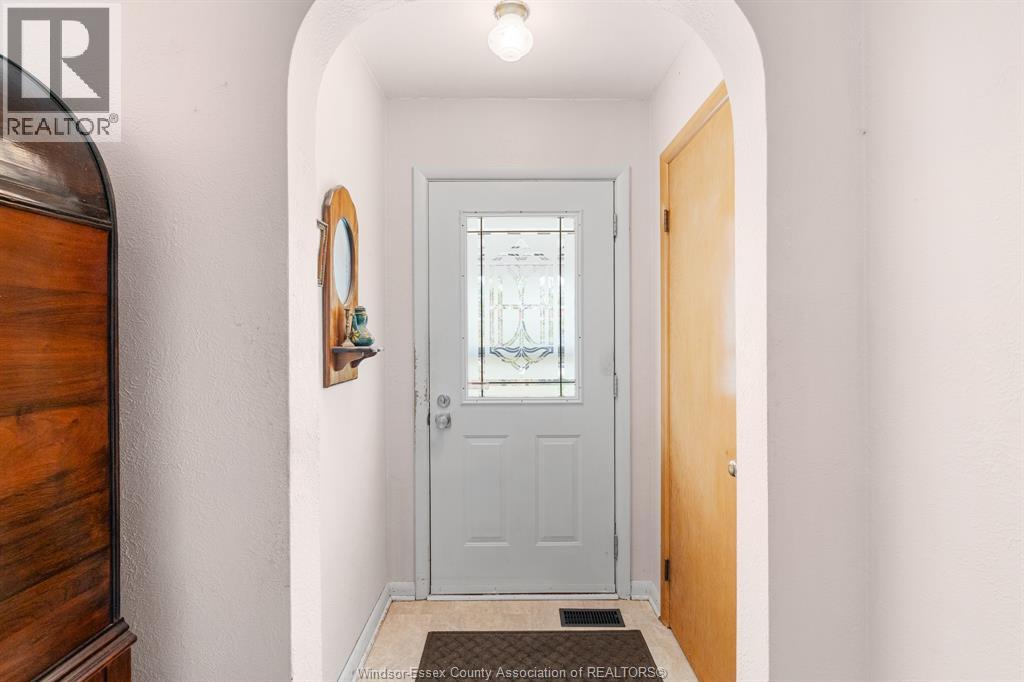 193 Talbot STREET North, Essex, Ontario, N8M2C9 — Photo 9