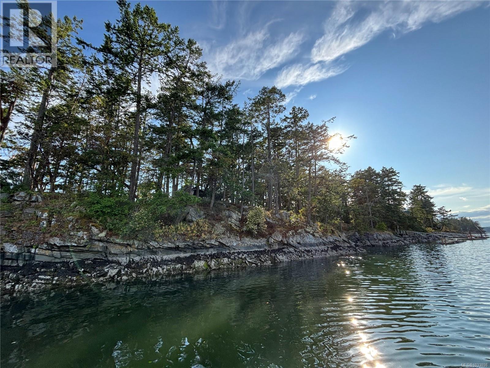  14 Secret Island, Prevost Island