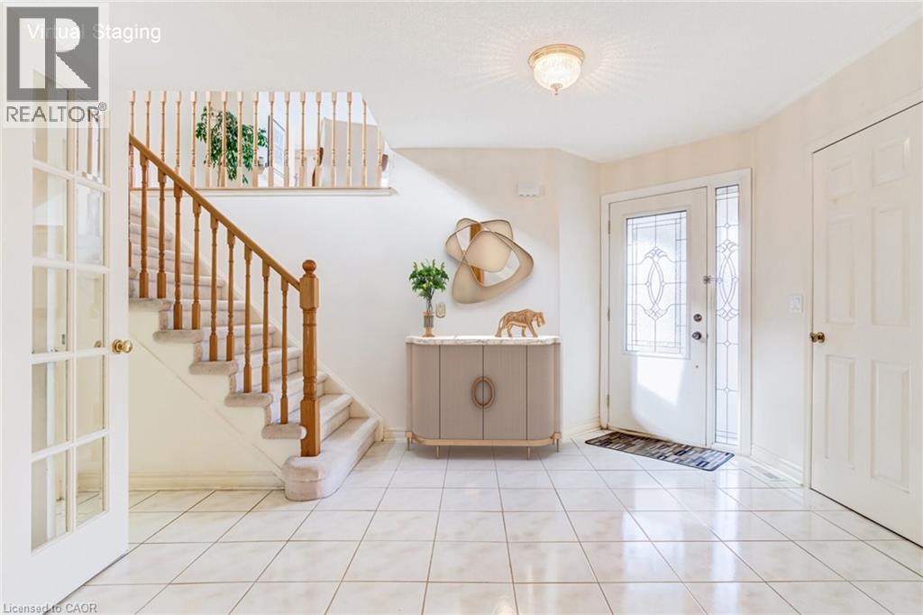 18 NATURE Court, Brampton, Ontario, L6S5T8 — Photo 5